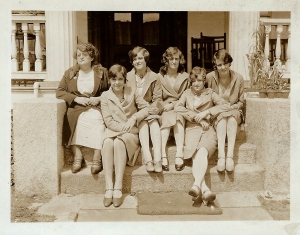 Hotel Sisters  in Teens & 20s